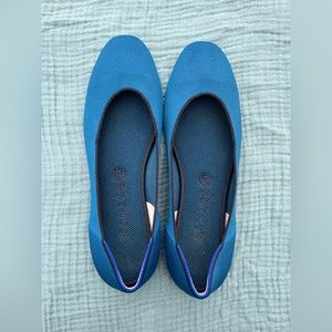 Rothy’s ballet flat royal blue bright blue size 11 with navy trim